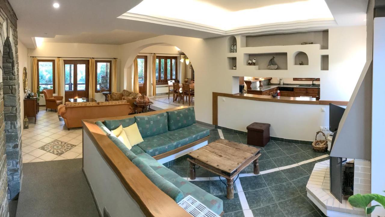 Mountain Breeze Sanctuary Villa โวโลส ภายนอก รูปภาพ