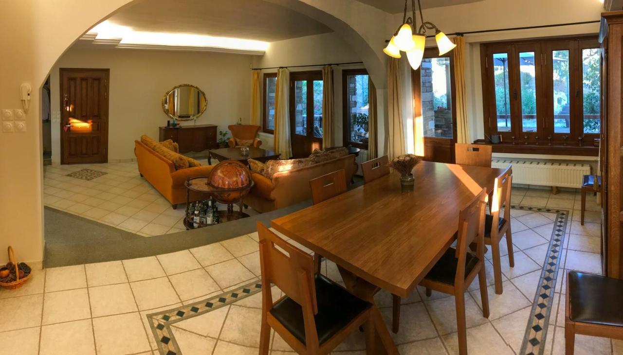 Mountain Breeze Sanctuary Villa โวโลส ภายนอก รูปภาพ